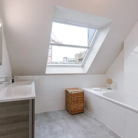 Daire Huswell - Spacious 3-bedroom In Oostende
